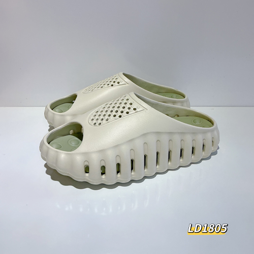 2026 New Arrival Wavy Platform Clogs
